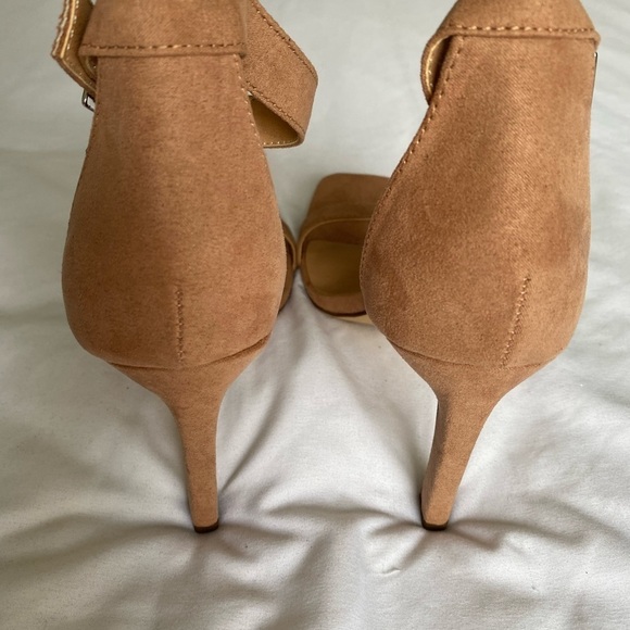 NEW Madden Girl “Ara” Heels Color: Fawn Women’s Size 8M - Picture 8 of 10